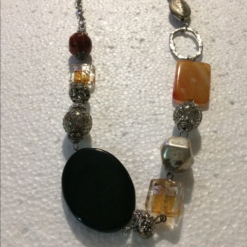 Vintage crown rasin beads necklace